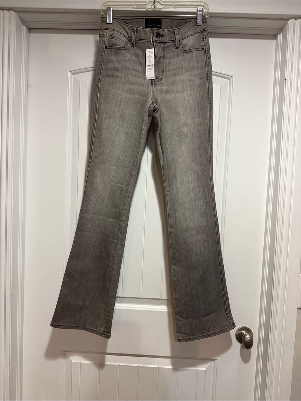 White House Black Market Women's Skinny Flare Jeans Size 4.